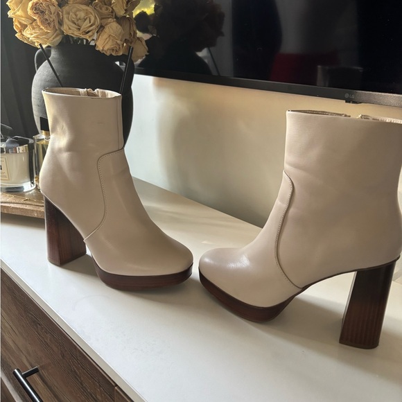 DV by Dolce Vita Cream Heeled Boots - Picture 4 of 8